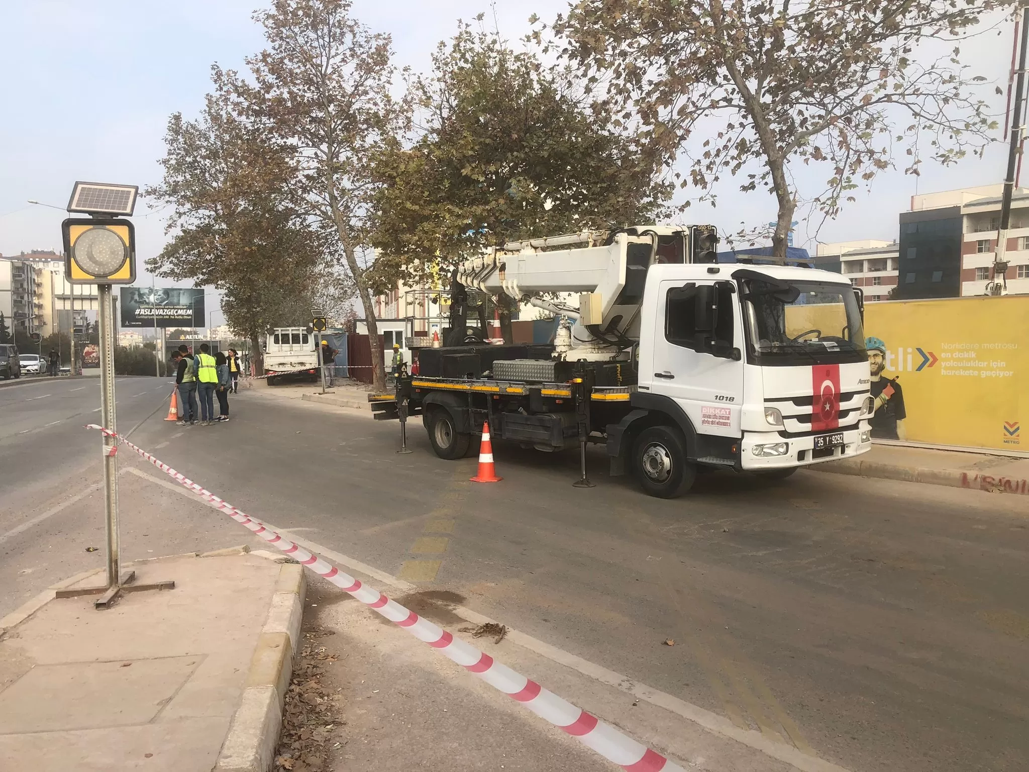 İzmir Büyükşehir Belediyesi, kent tarihinin en büyük raylı sistem yatırımı olan Buca Metrosu'nda hızla ilerleyen çalışmalarını sürdürüyor. 