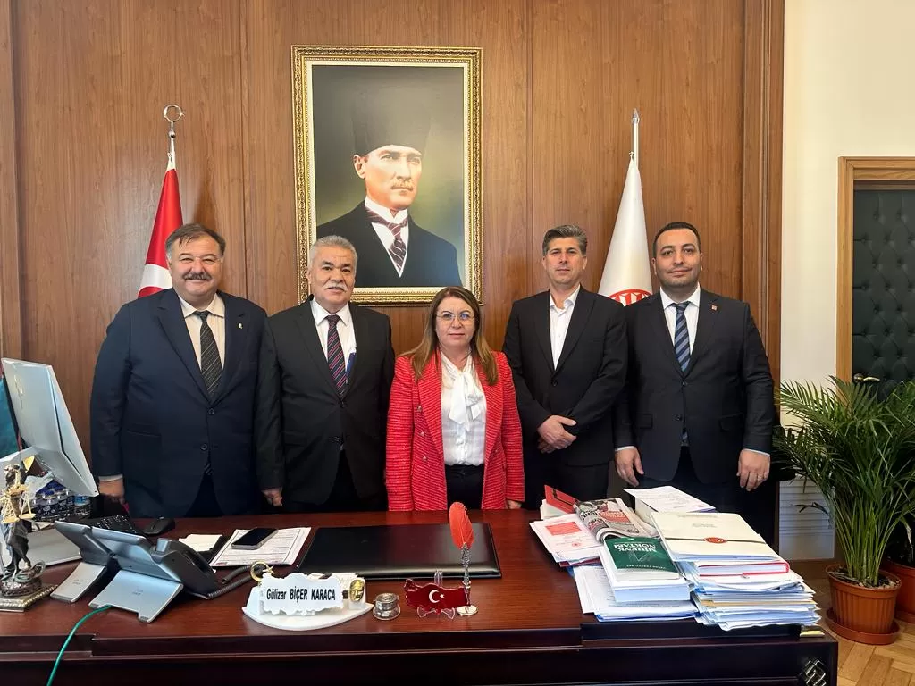  Torbalı Belediye Başkanı Mithat Tekin, Ankara'ya gerçekleştirdiği ziyarette  Deniz Yücel, Murat Bakan ve Gülizar Biçer Karaca bir araya geldi