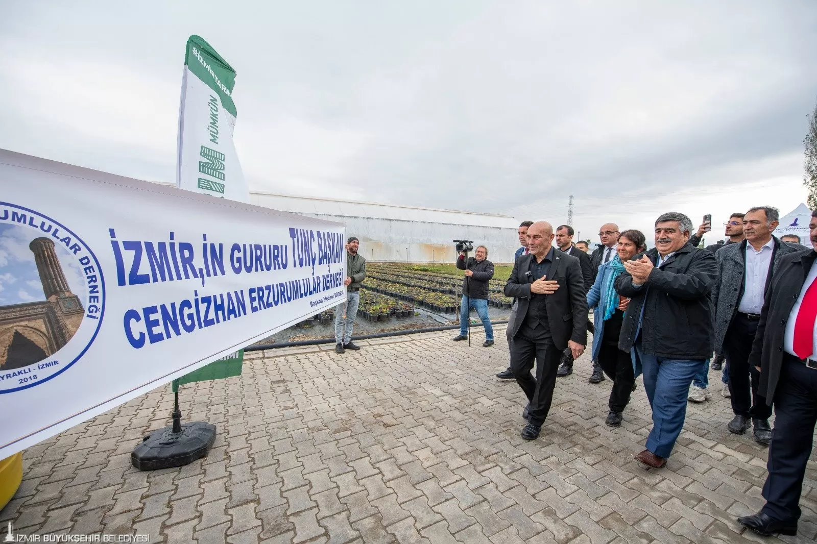 İzmir Büyükşehir Belediyesi, kuraklıkla mücadele için hayata geçirdiği Sünger Kent projesi kapsamında Türkiye'nin ilk biyolojik sızdırma göletini İzmir'in Ödemiş ilçesinde inşa etti.