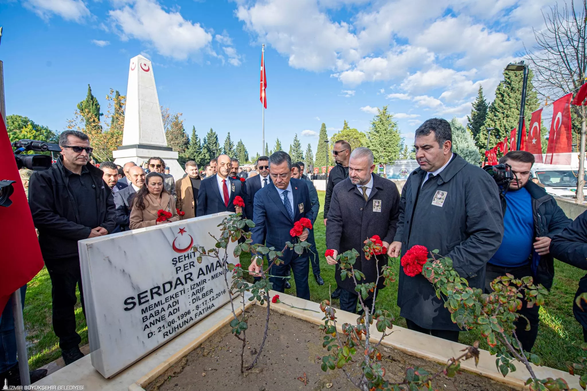 Türkiye Cumhuriyeti'nin ilk devrim şehitleri Asteğmen Mustafa Fehmi Kubilay ve silah arkadaşları, katledilişlerinin 93'üncü yıldönümünde İzmir'in Menemen ilçesinde düzenlenen törenle anıldı.