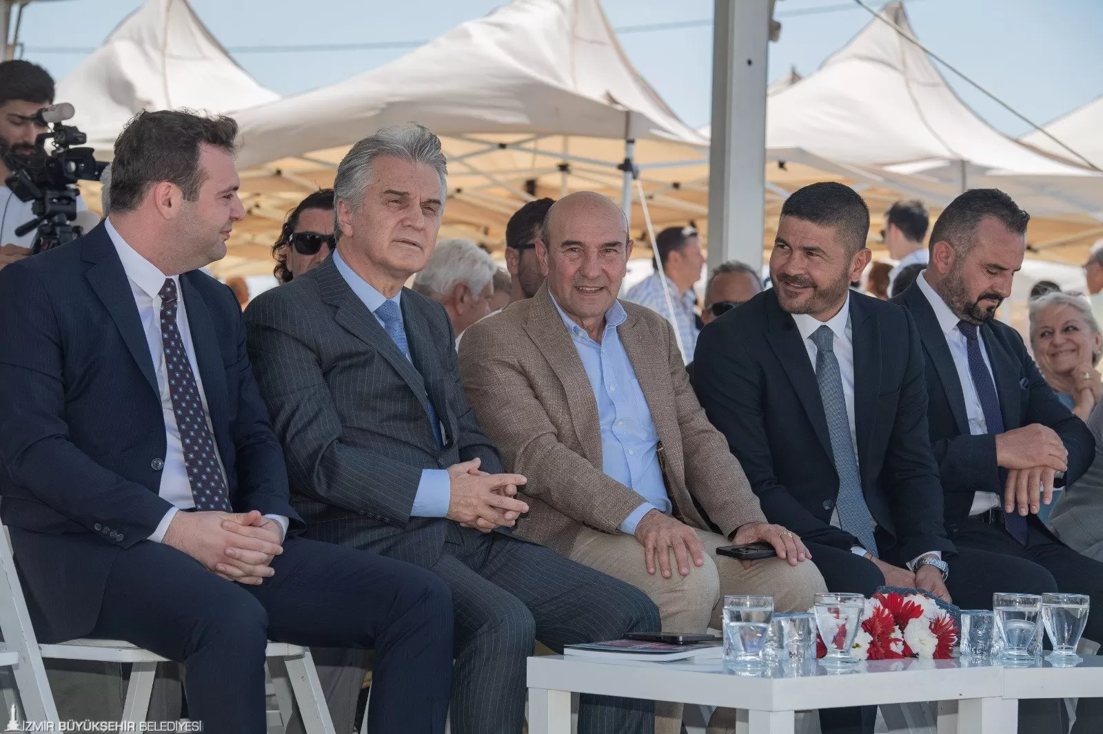 İzmir Büyükşehir Belediye Başkanı Tunç Soyer, Foça Bağarası Yeni Sanayi Sitesi Projesi’nin temel atma töreninde konuştu.