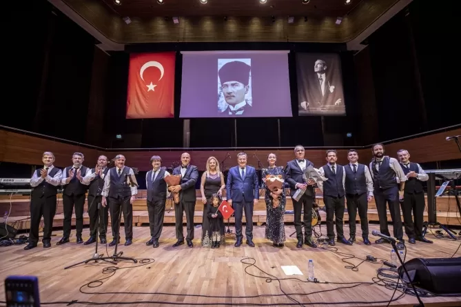 Konak Belediyesi ve İzmir Gazeteciler Cemiyeti tarafından düzenlenen 7. Eflatun Nuri Ulusal Karikatür Yarışması'nın ödül töreni, 10 Ocak Çalışan Gazeteciler Günü'nde yapıldı.