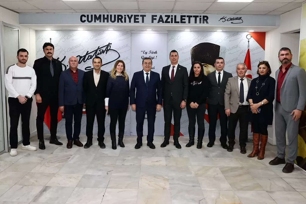 Konak Belediyesi ile Tüm Yerel-Sen İzmir 2 No'lu Şube arasında yapılan toplu iş sözleşmesinde imzalar atıldı. 