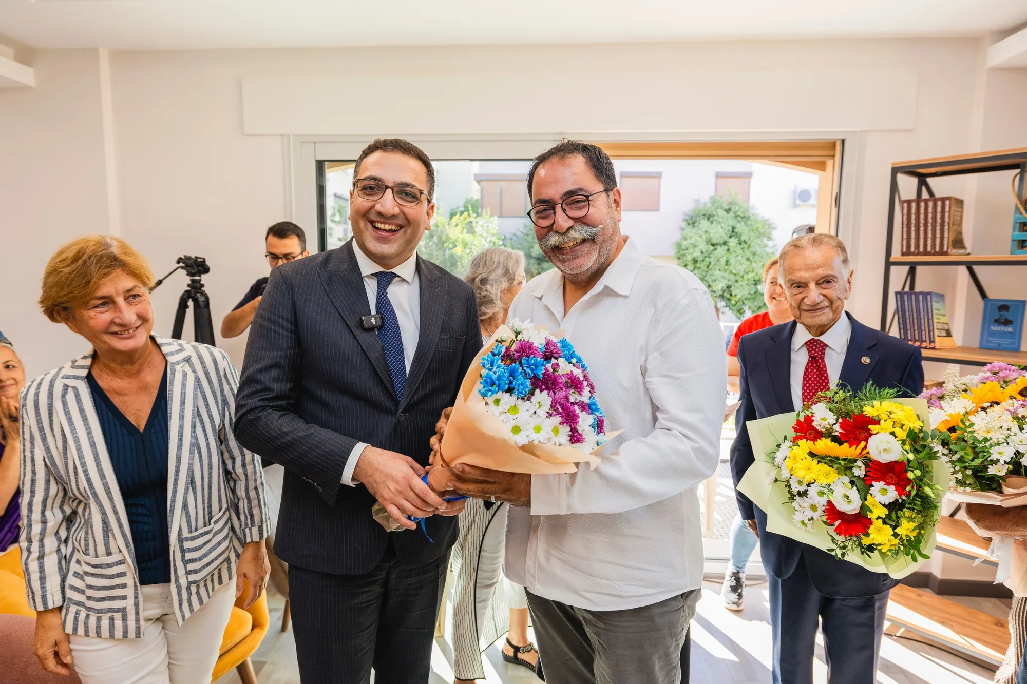 Balçova Belediyesi, ileri yaş bireylerine yönelik eğitim hizmetleri sunan Olgun Gençlik Merkezi'nde yeni eğitim dönemini "Aktif ve Sağlıklı Yaş Alma" konulu bir söyleşi ile başlattı.