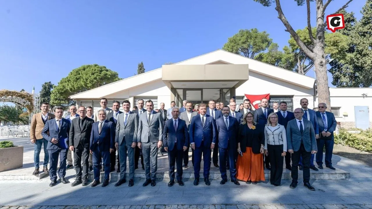 Başkan Cemil Tugay’dan Bergama’da Ortak Hizmet Vurgusu: “Herkese Eşit Hizmet Götüreceğiz”