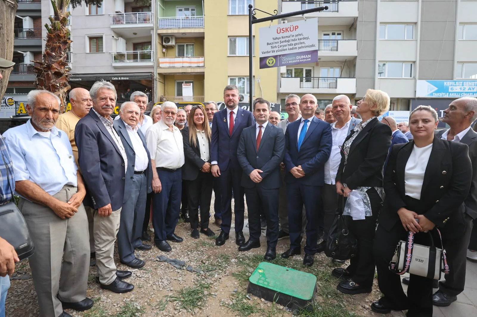 Buca Belediyesi, 12. kez düzenlenen Uluslararası Balkan Şenliği ile ilçeye renk kattı. Festival, bando eşliğinde gerçekleşen kortej yürüyüşüyle başladı.