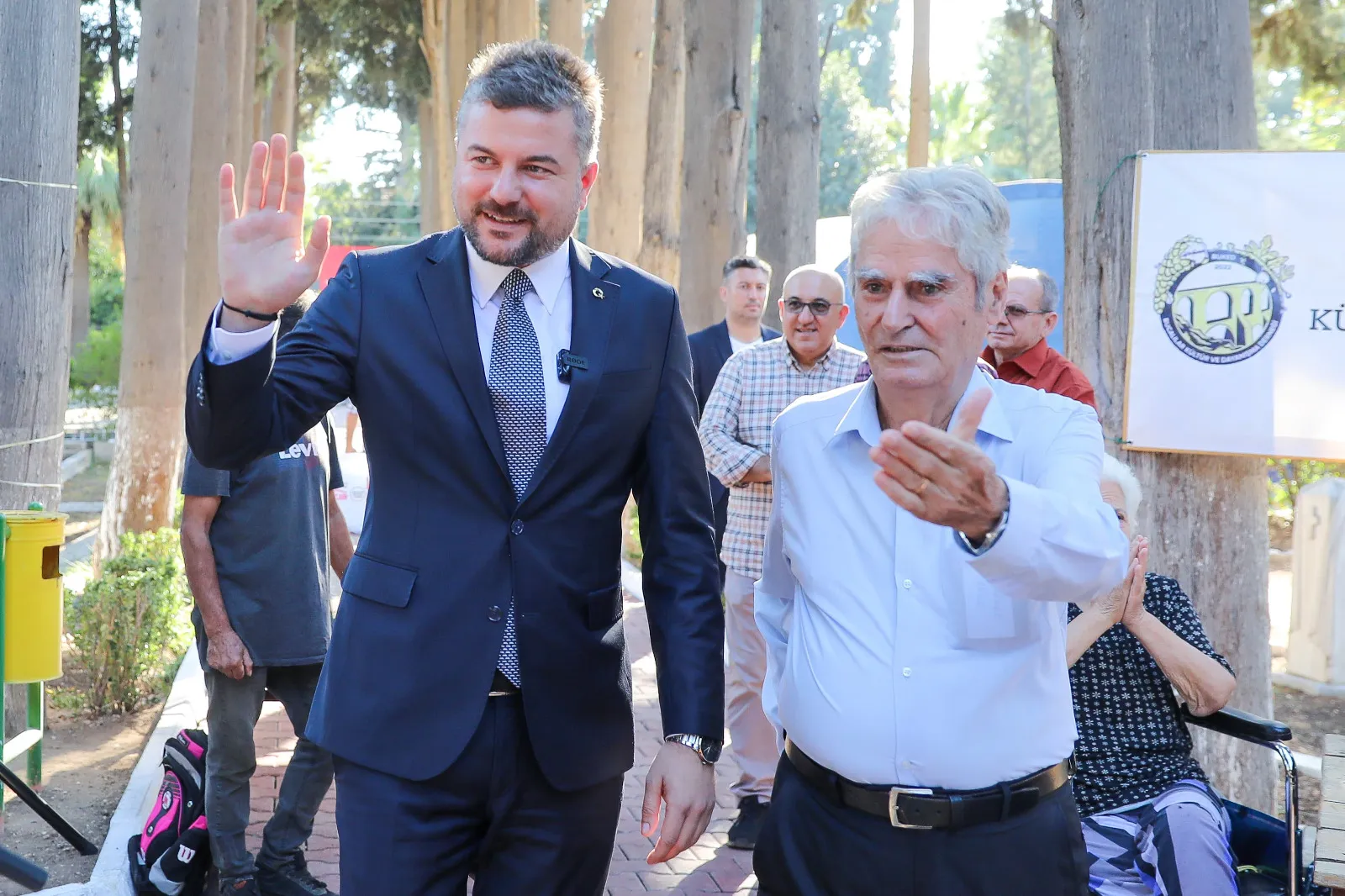 Buca Belediye Başkanı Görkem Duman, 1 Ekim Dünya Yaşlılar Günü dolayısıyla ilçedeki en yaşlı 300 vatandaşla “İkinci Bahar Buluşması” etkinliğinde bir araya geldi.