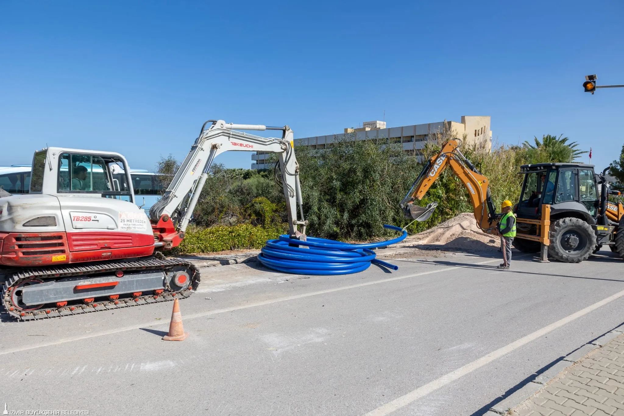 İzmir Büyükşehir Belediyesi, Çeşme’nin içme suyu altyapısını baştan sona yenilemek için başlattığı 1 milyar liralık projede sona yaklaşıyor. 