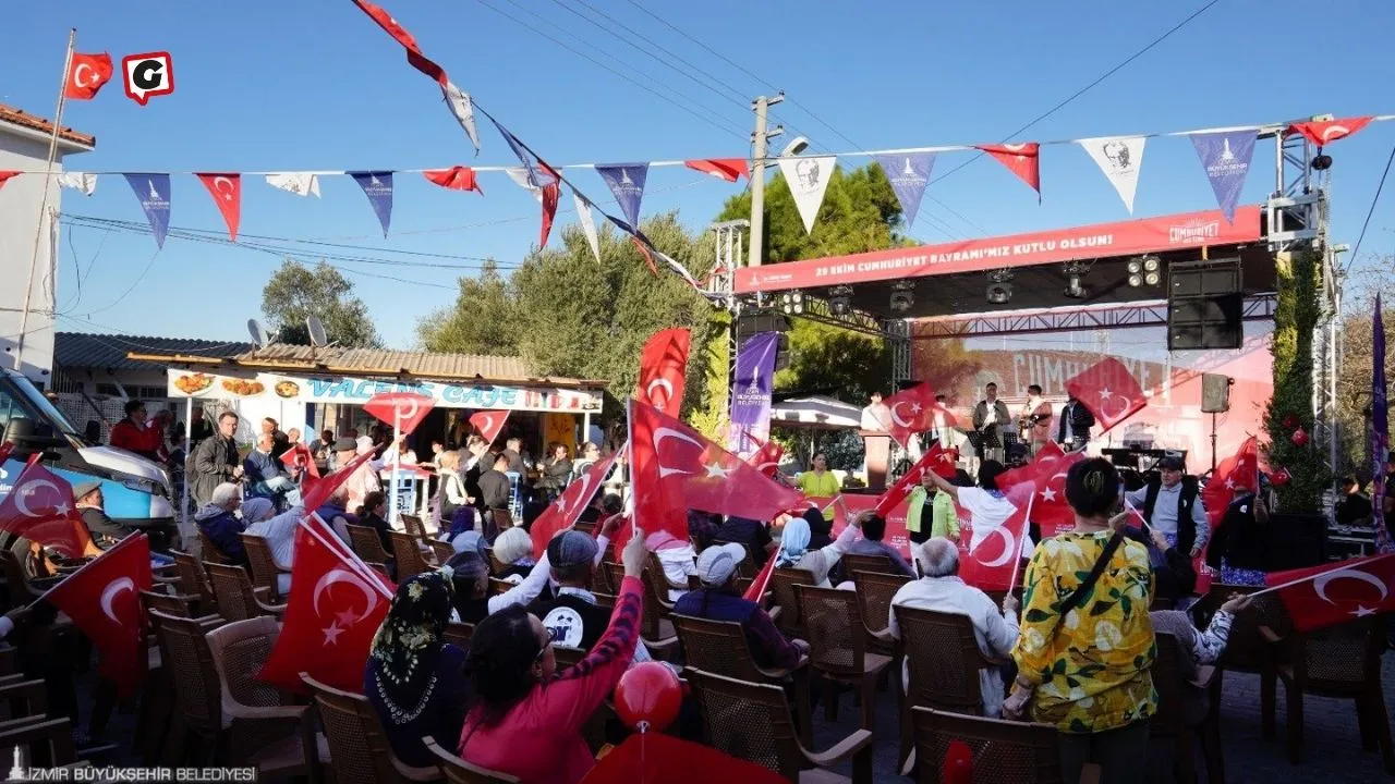 İzmir'de Cumhuriyet Coşkusu: "Cumhuriyet Her Yerde" Etkinlikleri Urla'da Sürdü