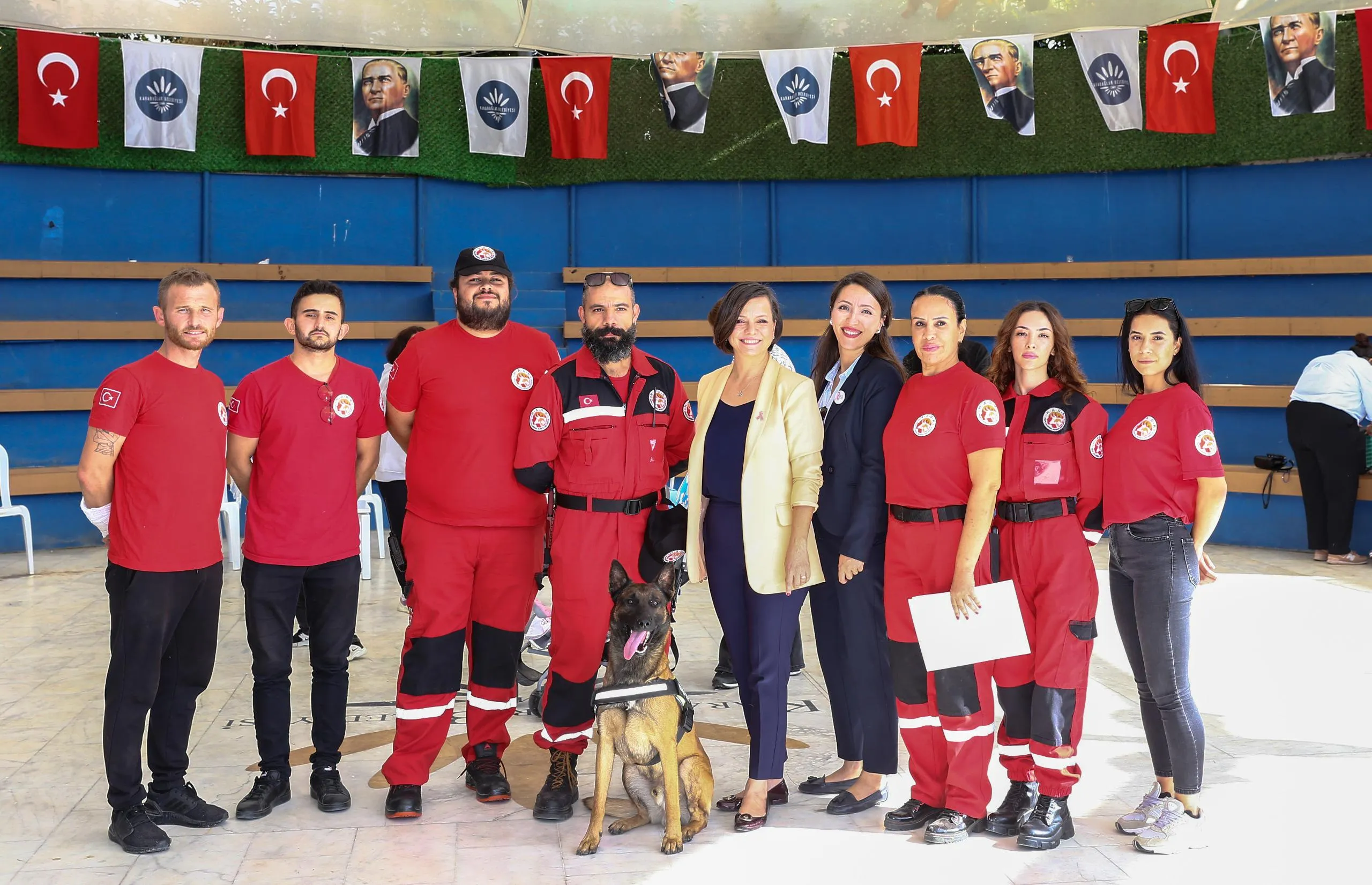 Karabağlar Belediyesi, 4 Ekim Dünya Hayvanları Koruma Günü kapsamında "Yuvam Olur Musun?" etkinliğinin ikincisini düzenledi.