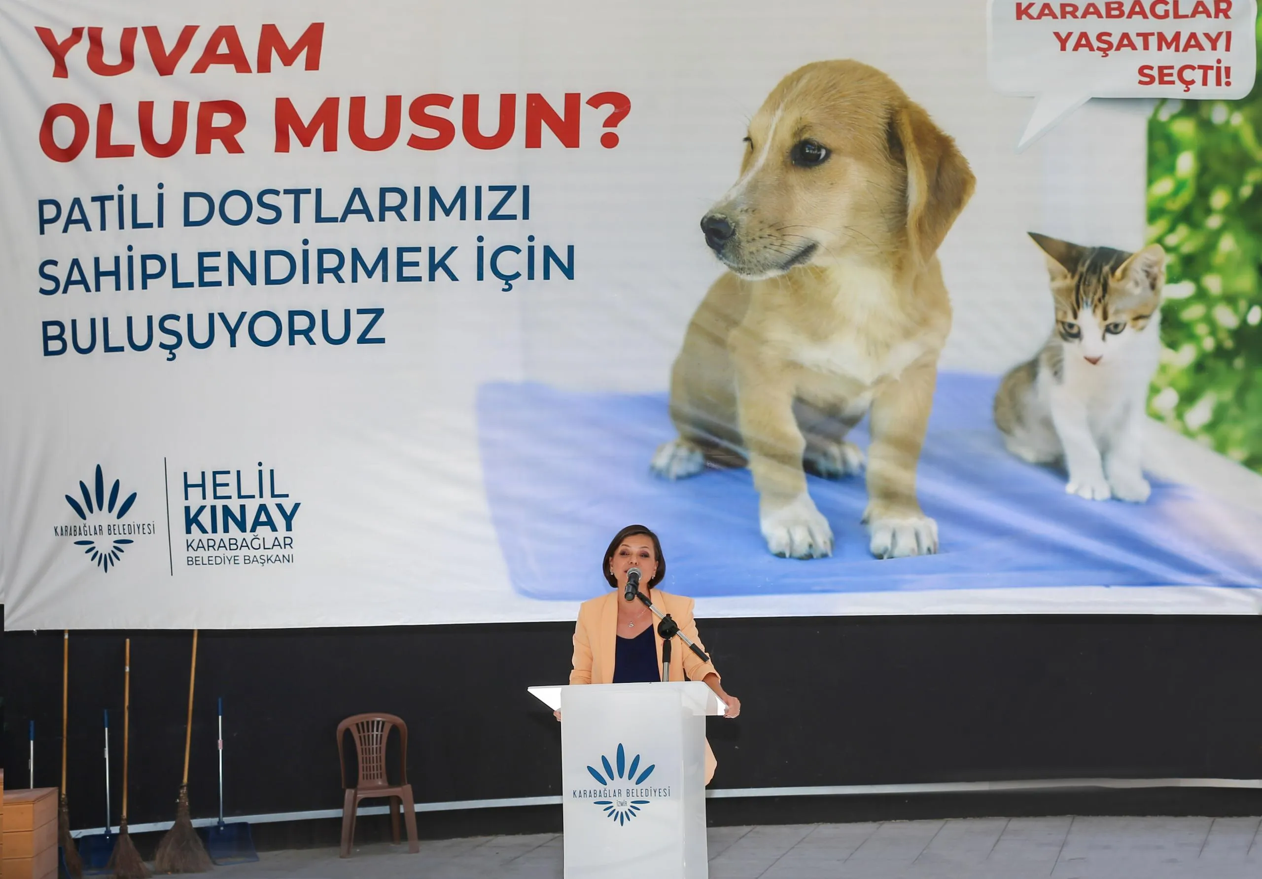 Karabağlar Belediyesi, 4 Ekim Dünya Hayvanları Koruma Günü kapsamında "Yuvam Olur Musun?" etkinliğinin ikincisini düzenledi.