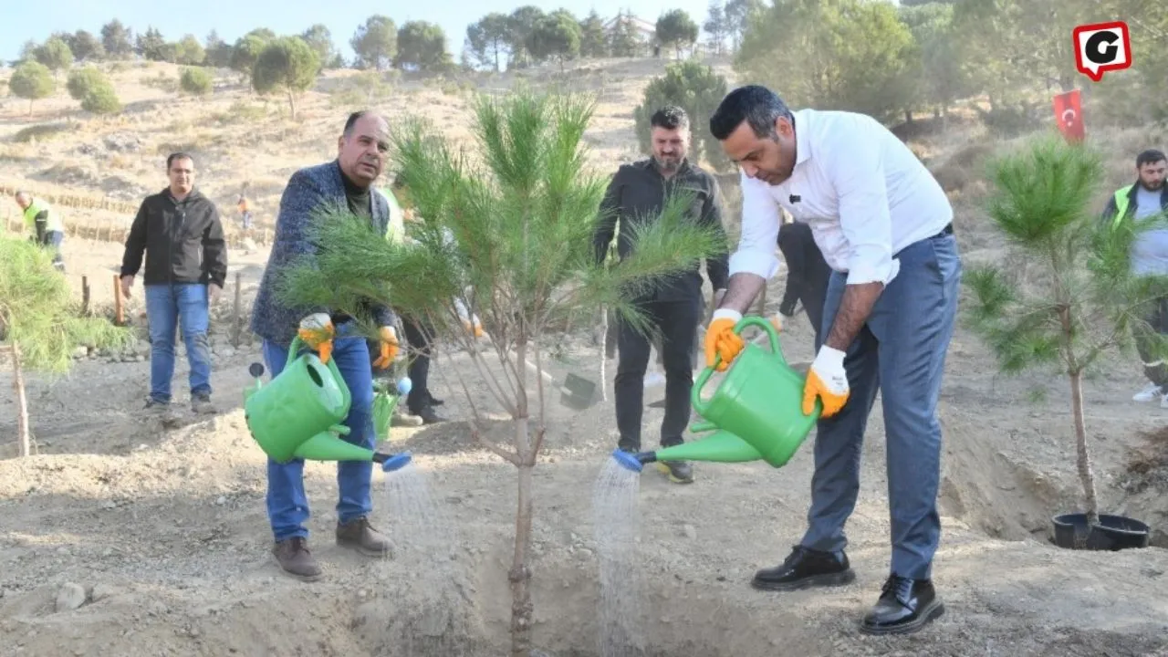 Çiğli'de Vatandaşlarla Birlikte Yeşil Geleceğe Yatırım