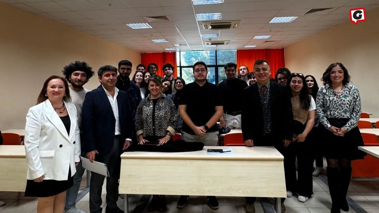 Genç Gazeteciler İçin Ege Üniversitesi'nde Söyleşi