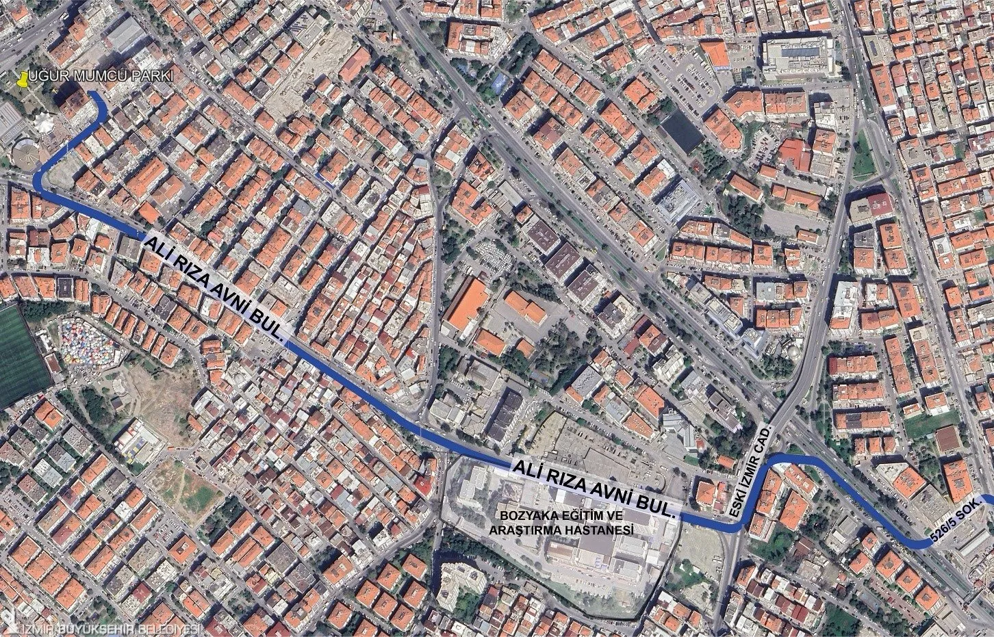 İzmir'in ulaşım ağına önemli bir katkı sağlayacak olan Üçyol - Buca Metrosu inşaatı tüm hızıyla devam ediyor.