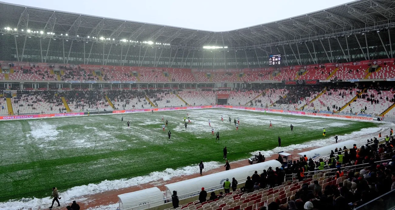 Sivasspor-Galatasaray maçının biletleri satışa çıktı