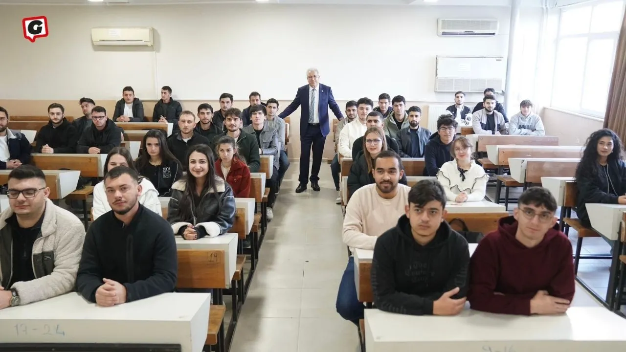 Ege Üniversitesi Öğrenci Topluluklarıyla Kampüse Hayat Katıyor