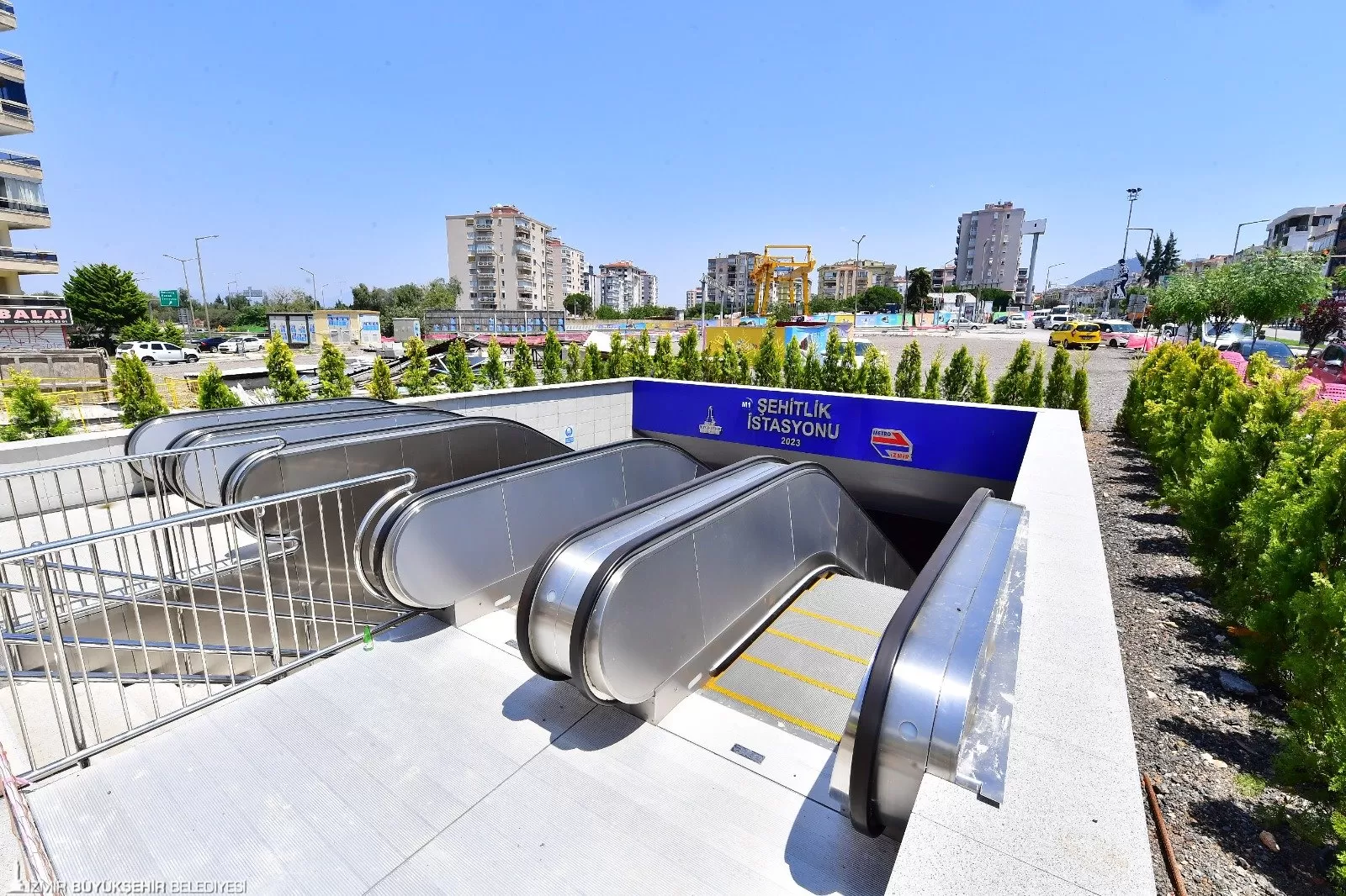 İzmir Büyükşehir Belediyesi, Çiğli Tramvayı'nın ardından Narlıdere Metrosu'nu da 24 Şubat'ta hizmete açıyor.