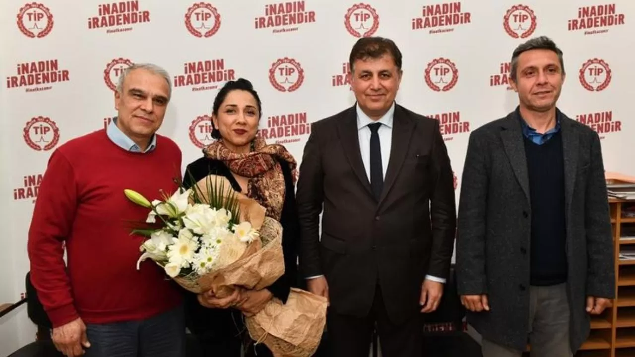 Bakan Tugay, TİP İzmir İl Örgütünü ziyaret etti