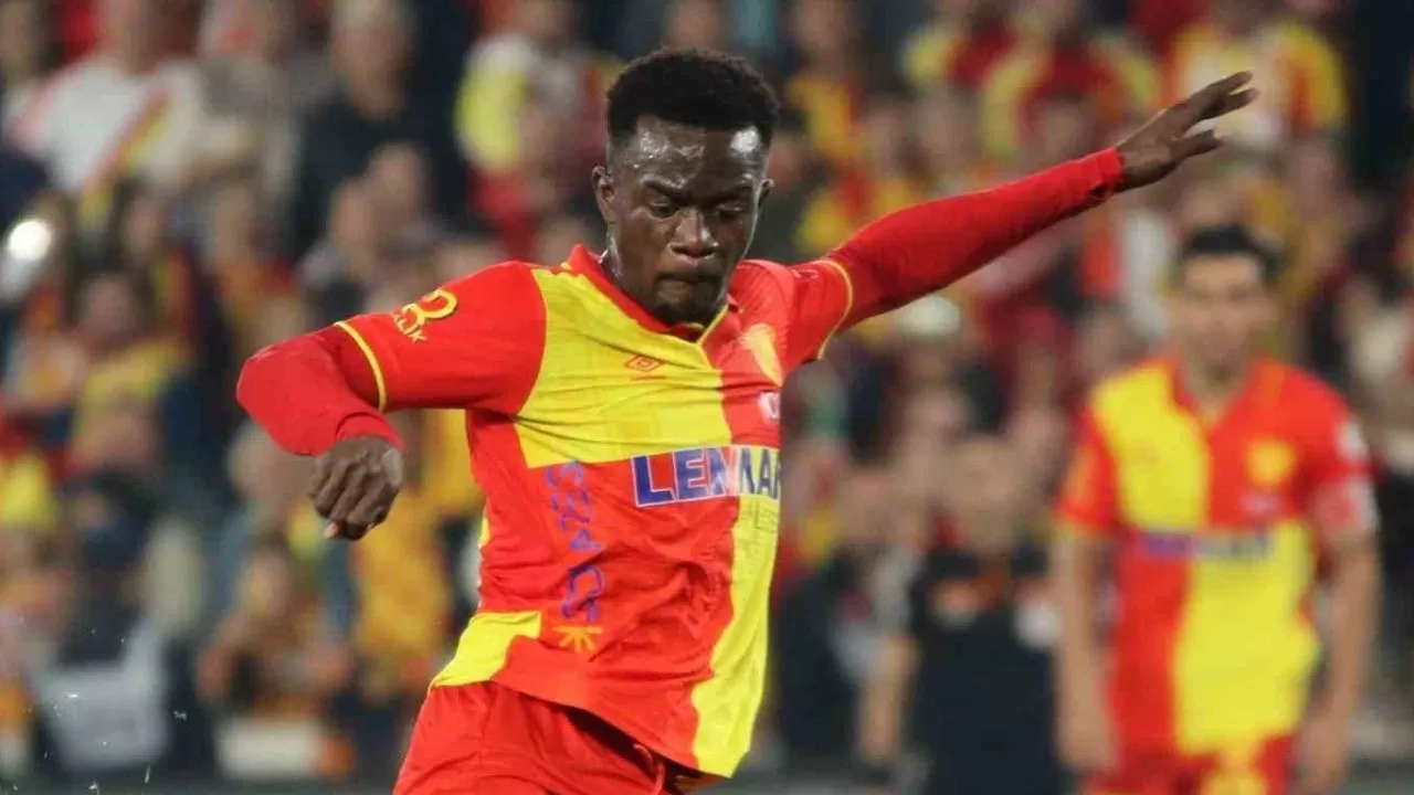 Göztepe’de Dennis, ilk 11’e yerleşti