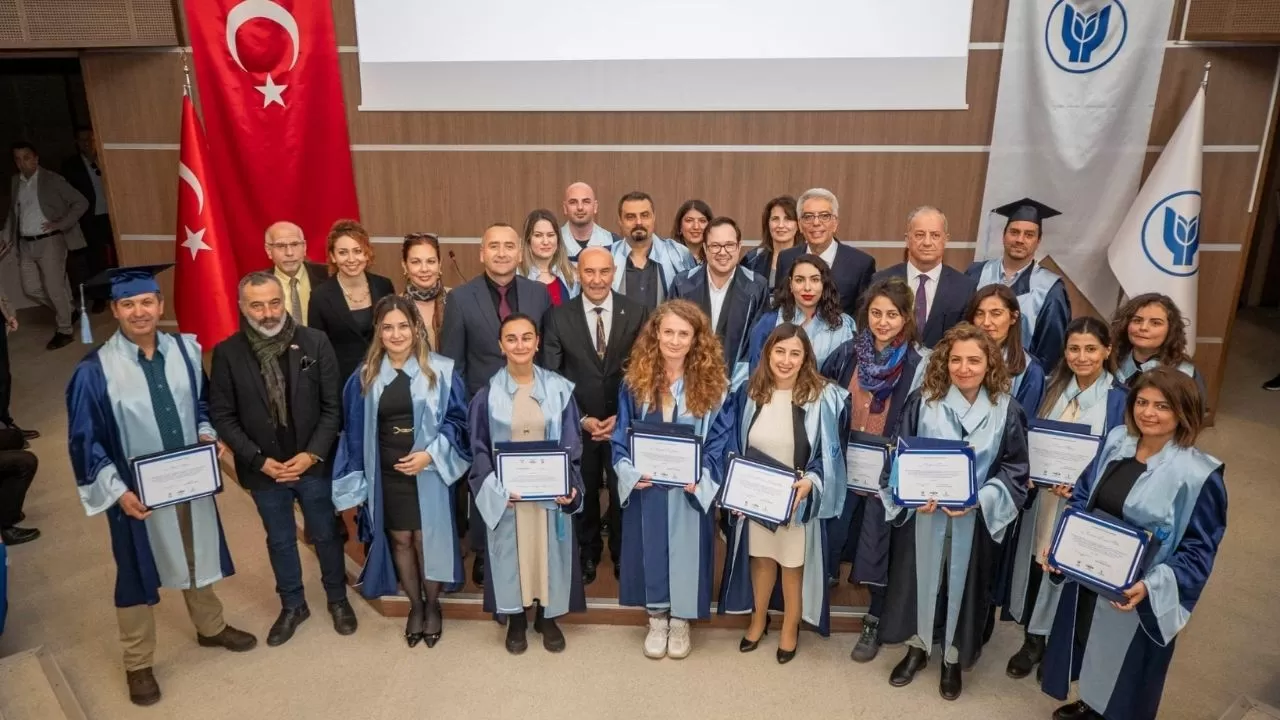 İzmir'de "Başka Bir Tarım Mümkün": Dijital Tarım Eğitimleri Tamamlandı!