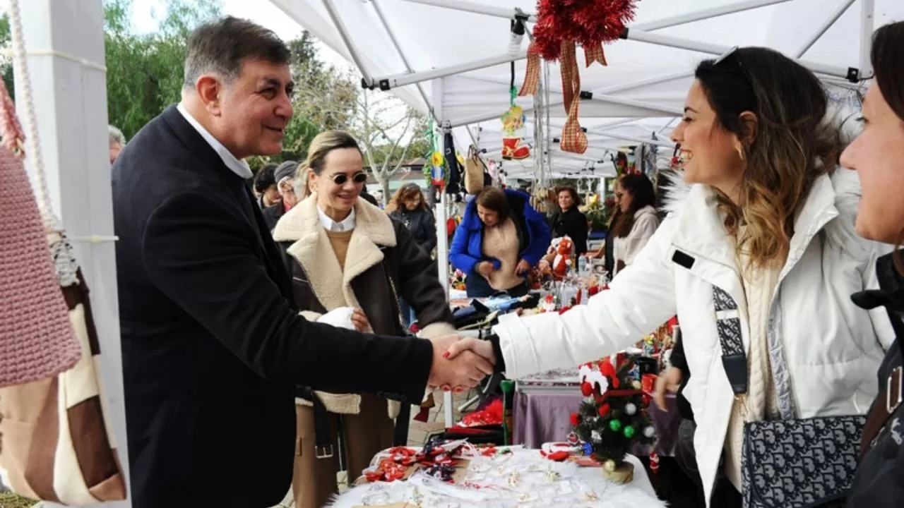 Karşıyaka'da 8 Mart'a Özel Etkinlikler: Zübeyde Hanım'ın Huzurunda Anma, El Emeği Pazarı ve Sanat Şöleni