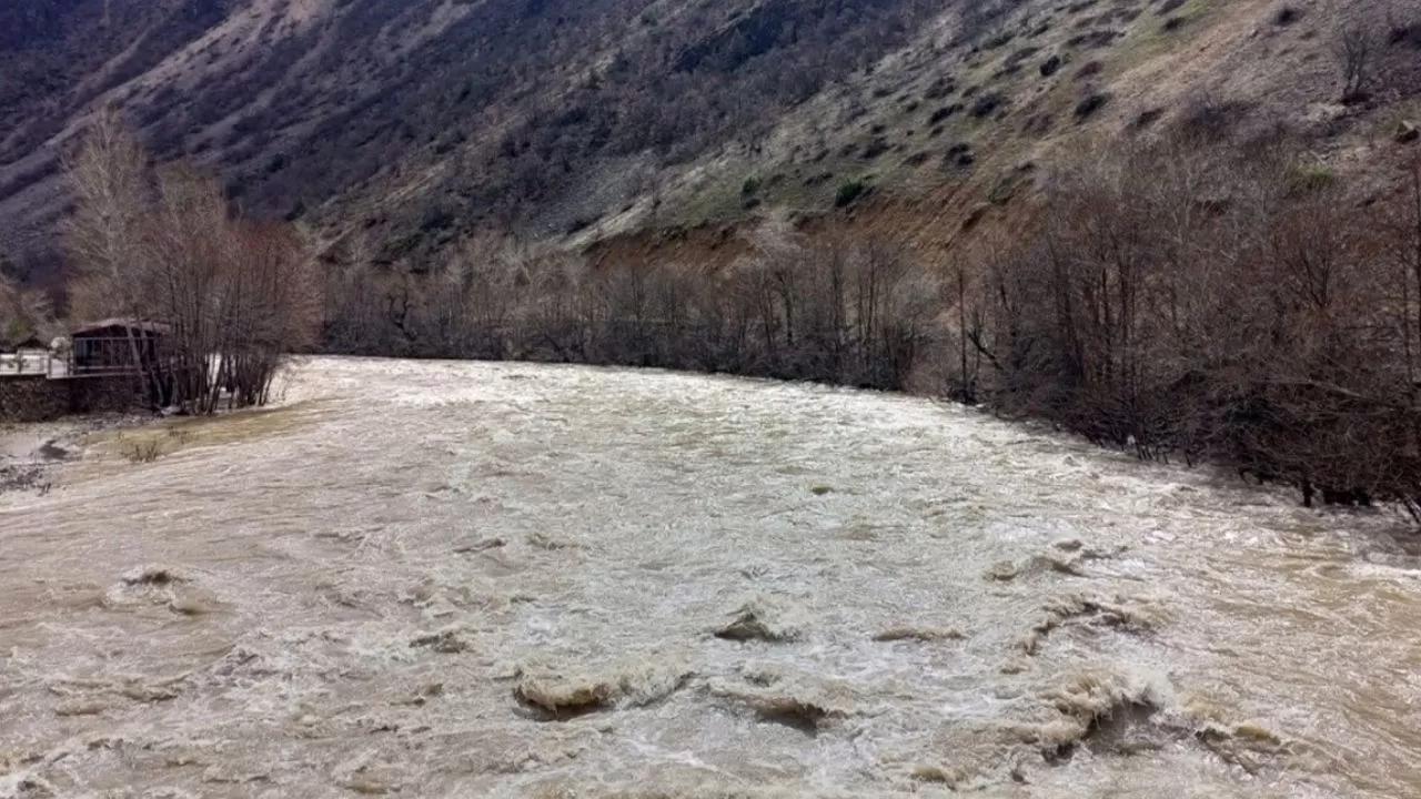 Meteorolojiden çok sayıda il için kuvvetli yağış uyarısı