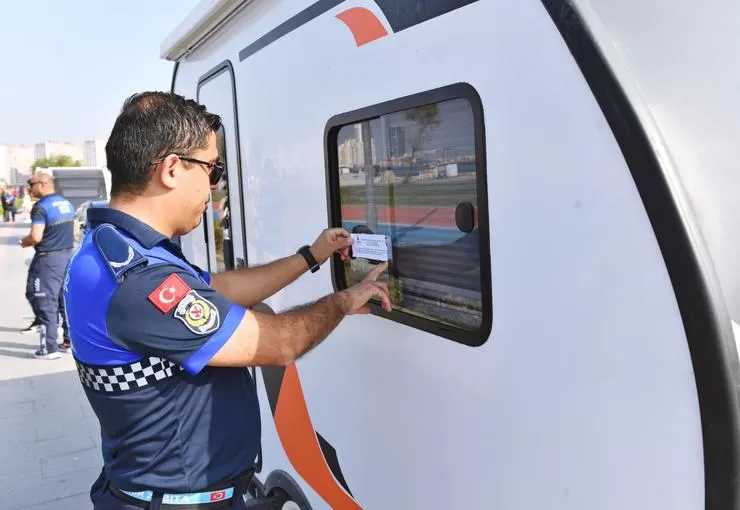 İzmir Büyükşehir Belediyesi'nden karavan işgaline önlem