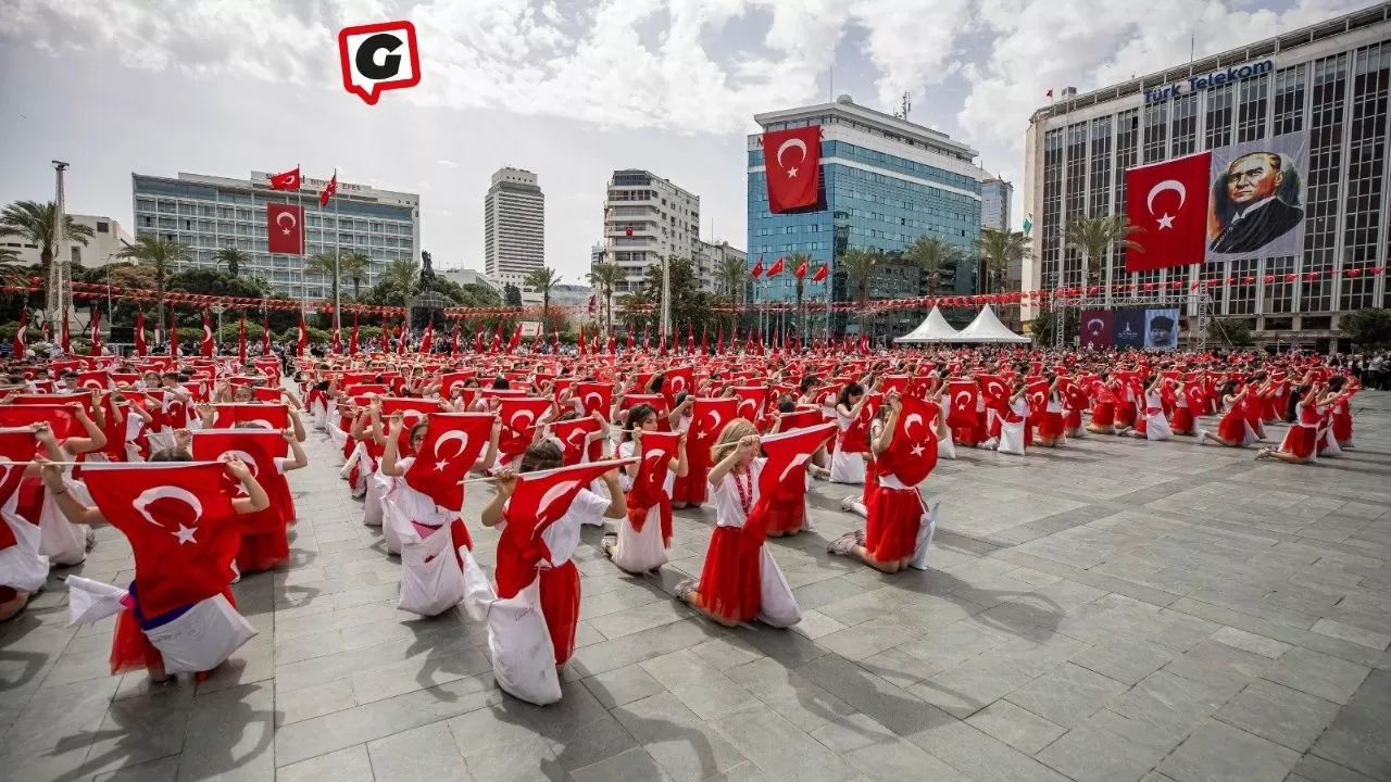 İzmir'de 30 Günlük Şenliklerle 23 Nisan Kutlaması!