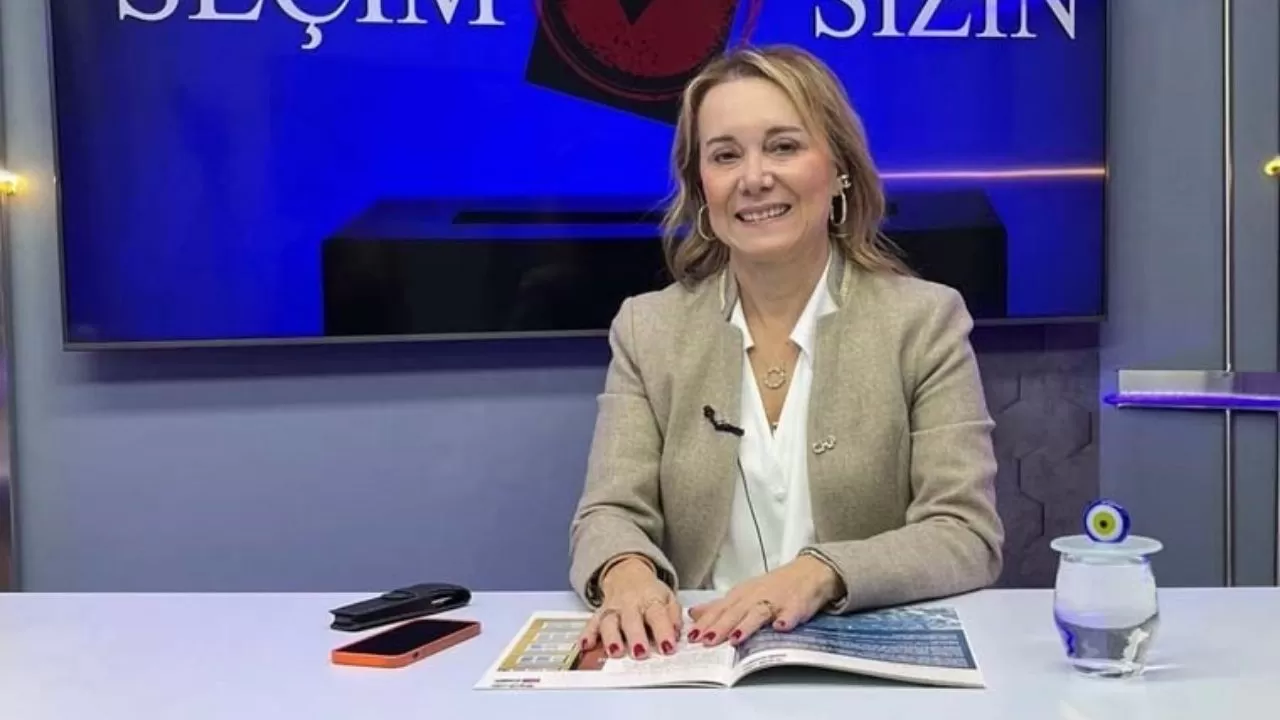 İzmir Konak'ta CHP'nin Adayı Nilüfer Mutlu Seçimi Kazandı!