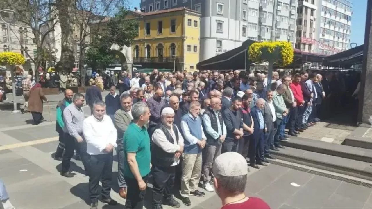 Trabzon'da Saygın Eşraf Hacı Hasan Öztürk Vefat Etti