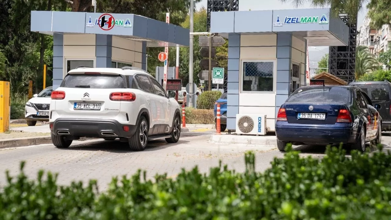 İzmir'de Otoparklarda Plaka Tanıma Sistemi Dönemi Başlıyor!