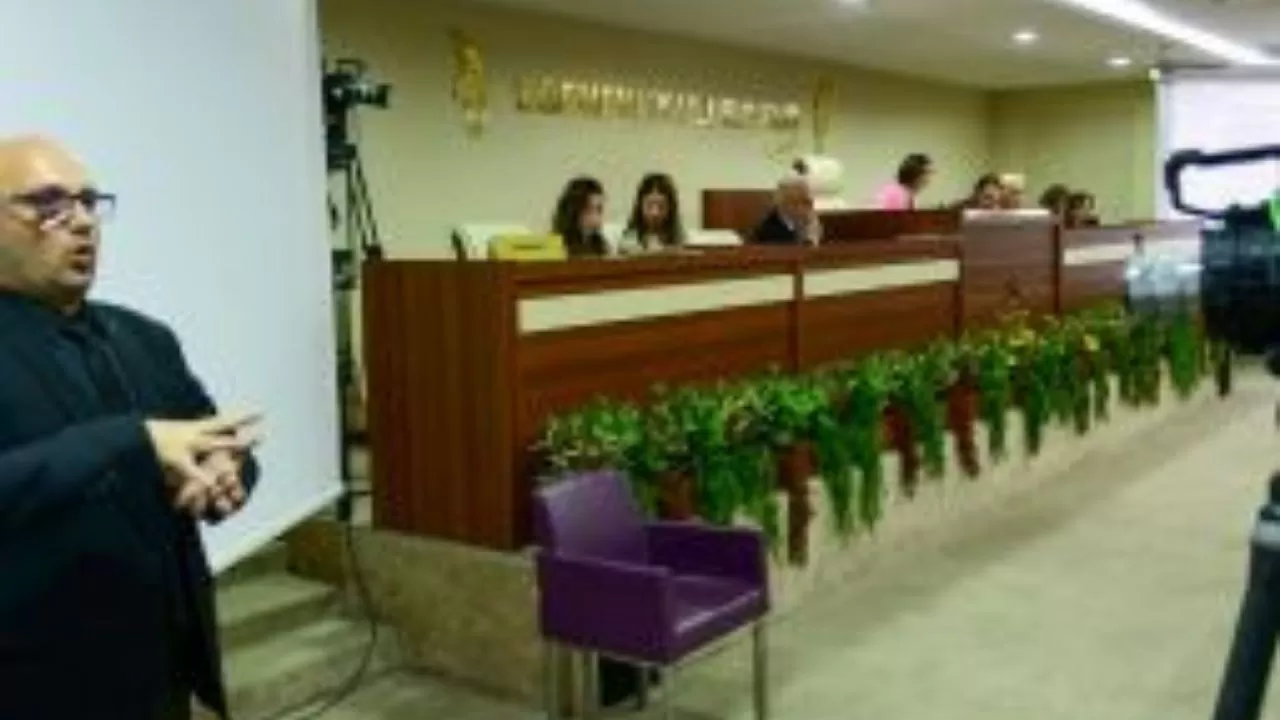Karabağlar Belediyesi, Belediye Meclisi'nin Mayıs Ayı 2. Birleşimini Başkan Helil Kınay'ın yönetiminde gerçekleştirdi.