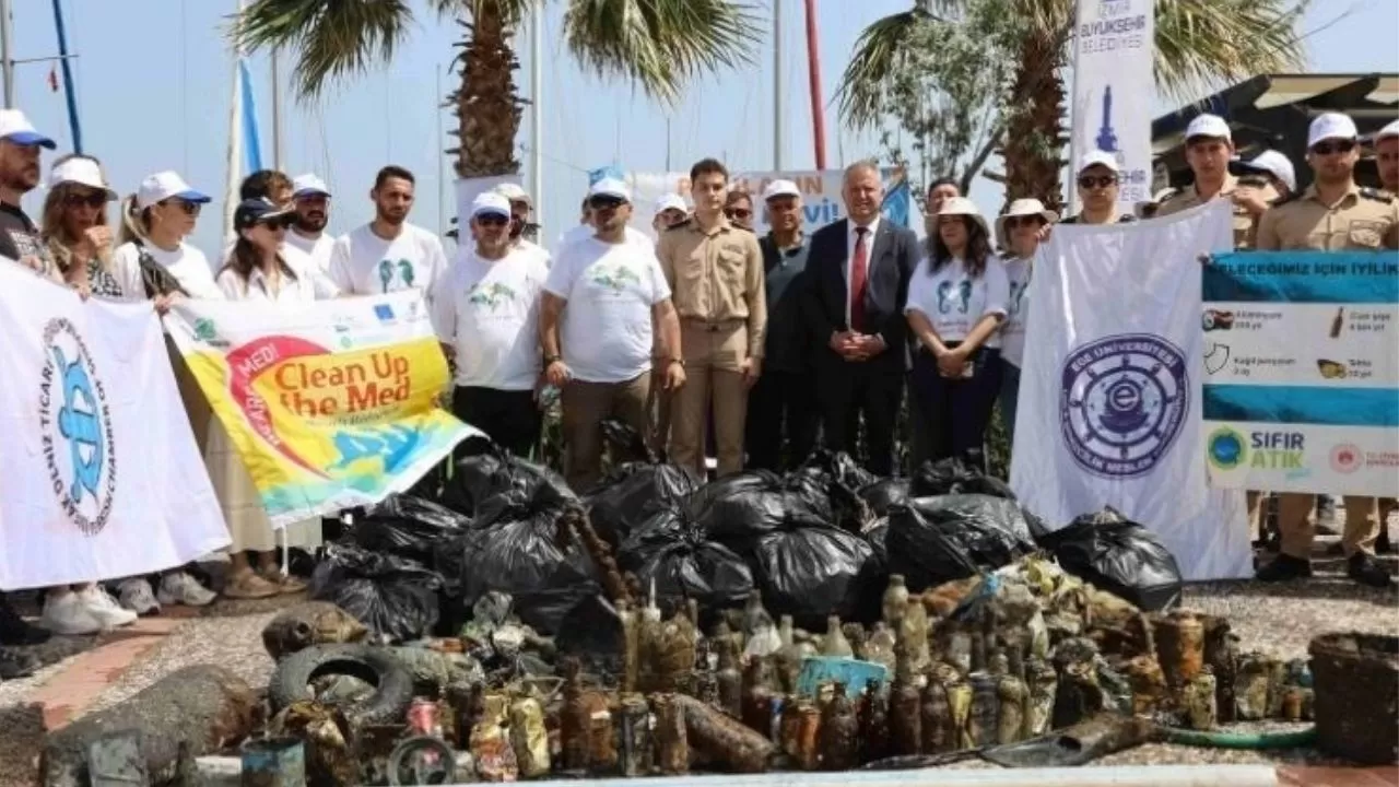Urla'da Akdeniz Kirliliğine Karşı Mücadele