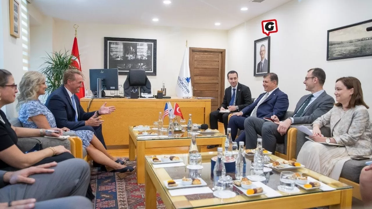 İzmir Büyükşehir Belediye Başkanı Cemil Tugay, ABD Büyükelçisi Jeffry Flake’i Ağırladı