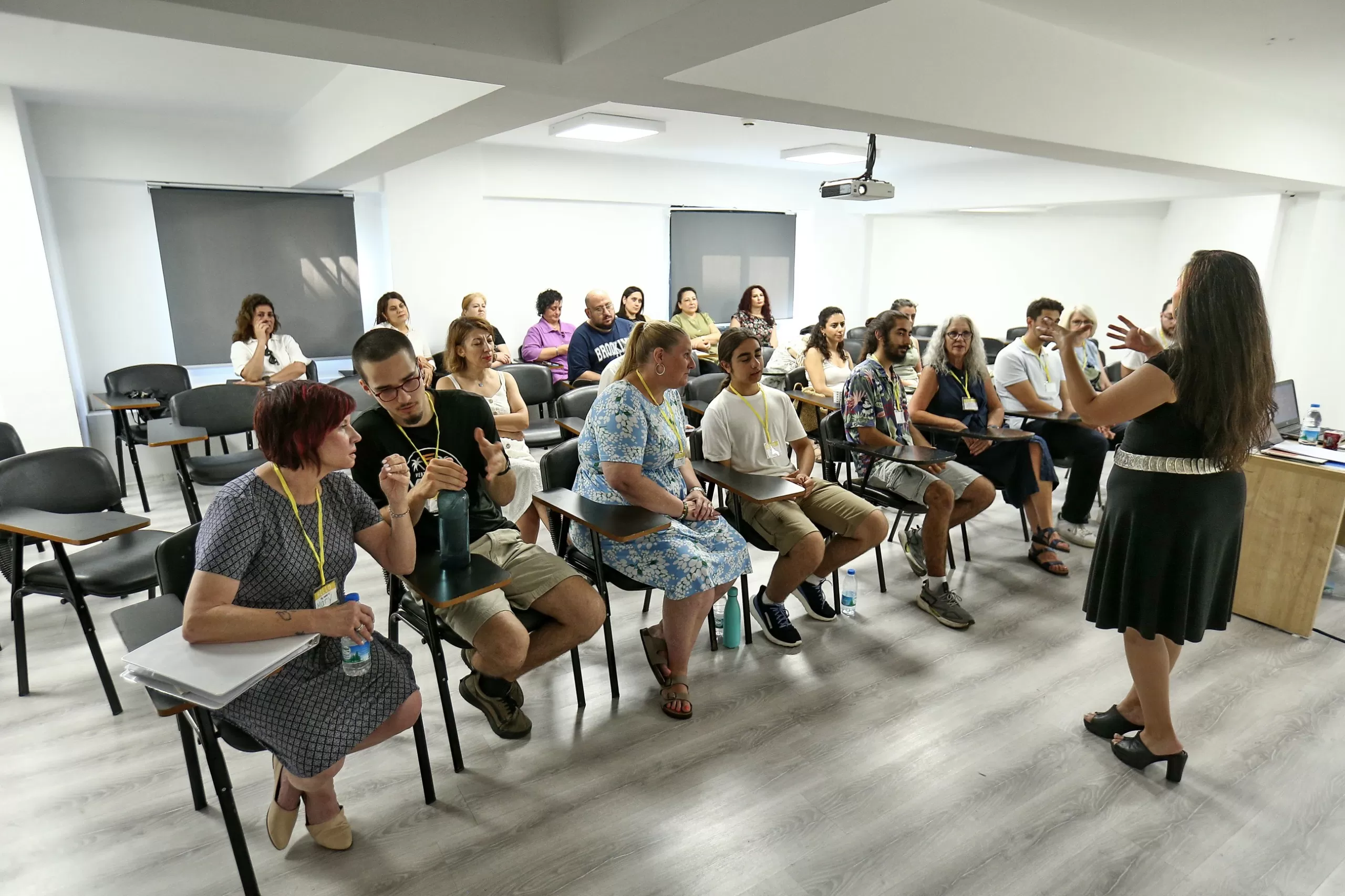 Konak Belediyesi, dezavantajlı bölgelerde eğitimde yaşanan zorluklara çözüm bulmak için uluslararası bir konferans düzenliyor.