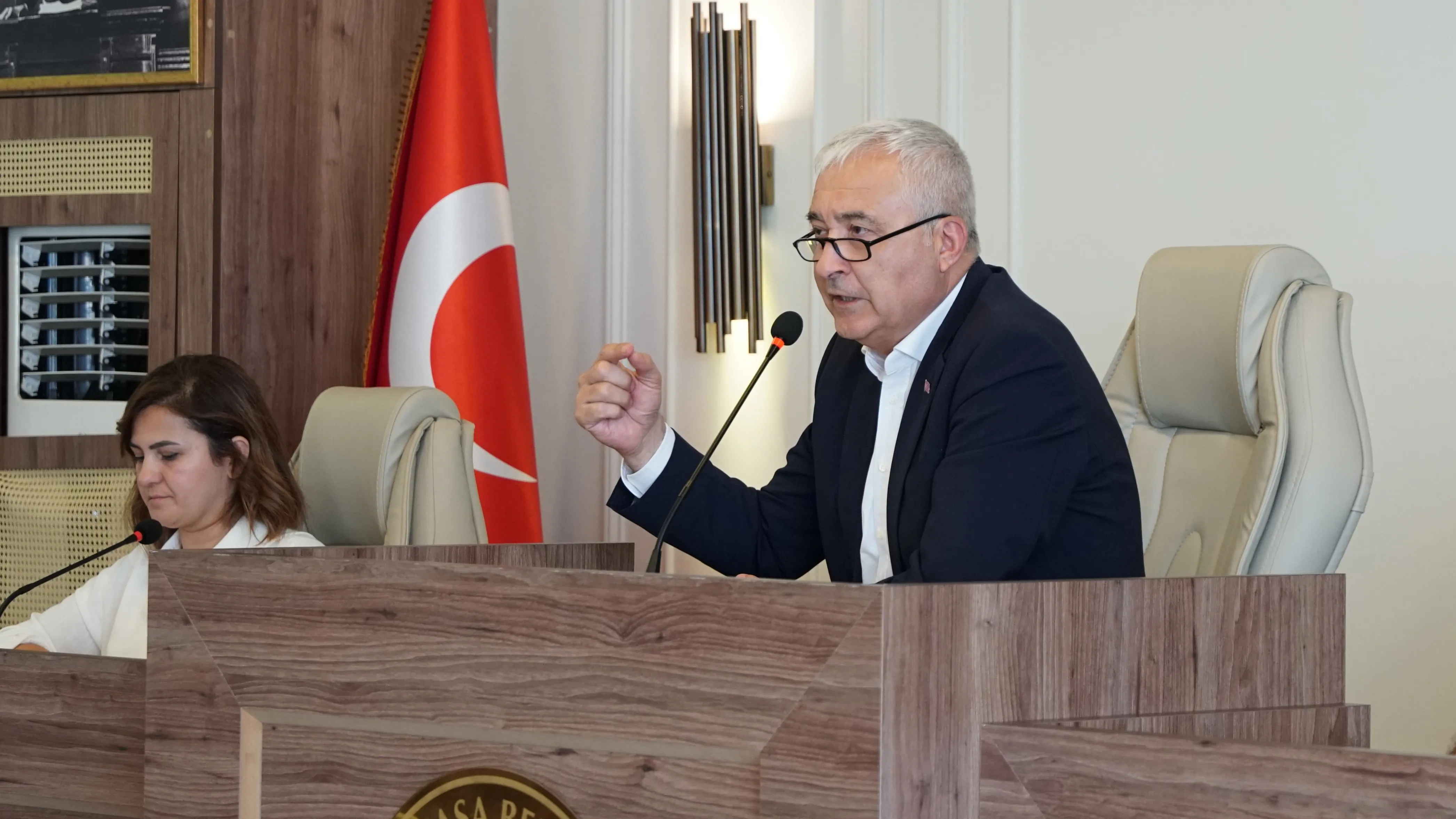 Kemalpaşa Belediye Başkanı Mehmet Türkmen başkanlığında gerçekleştirilen Temmuz ayı olağan meclis toplantısında önemli kararlar alındı.