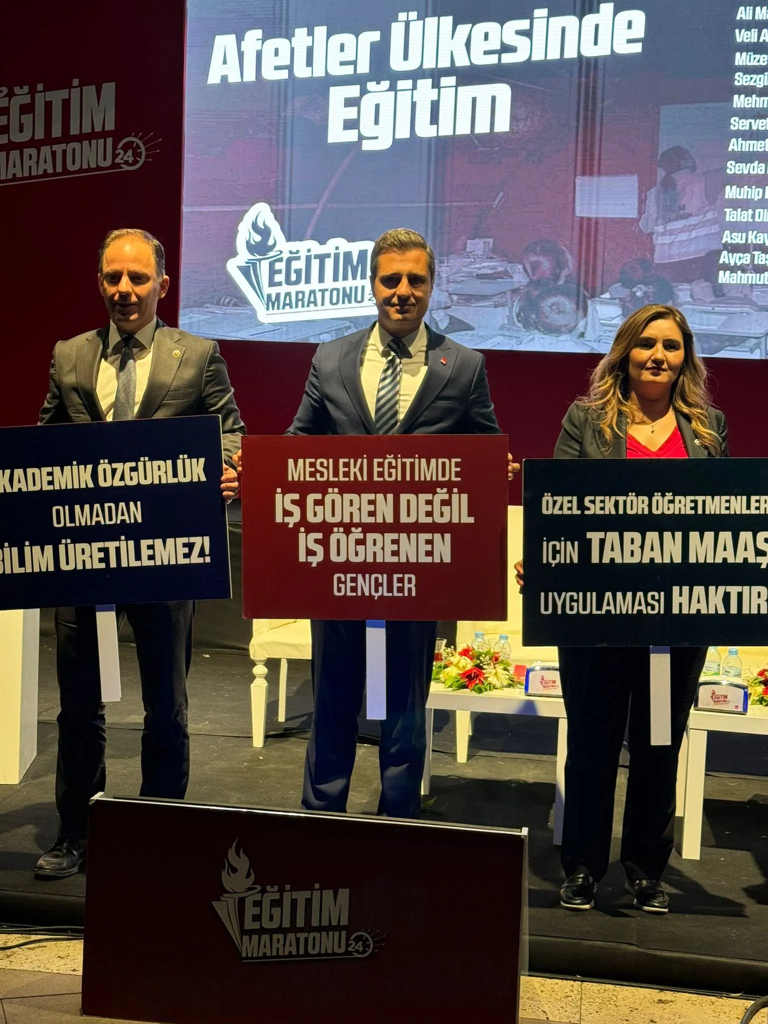 CHP Parti Sözcüsü Deniz Yücel, Eğitim Maratonu’nun "Afetler Ülkesinde Eğitim" oturumunda eğitimin afet dönemlerinde önemine vurgu yaptı.