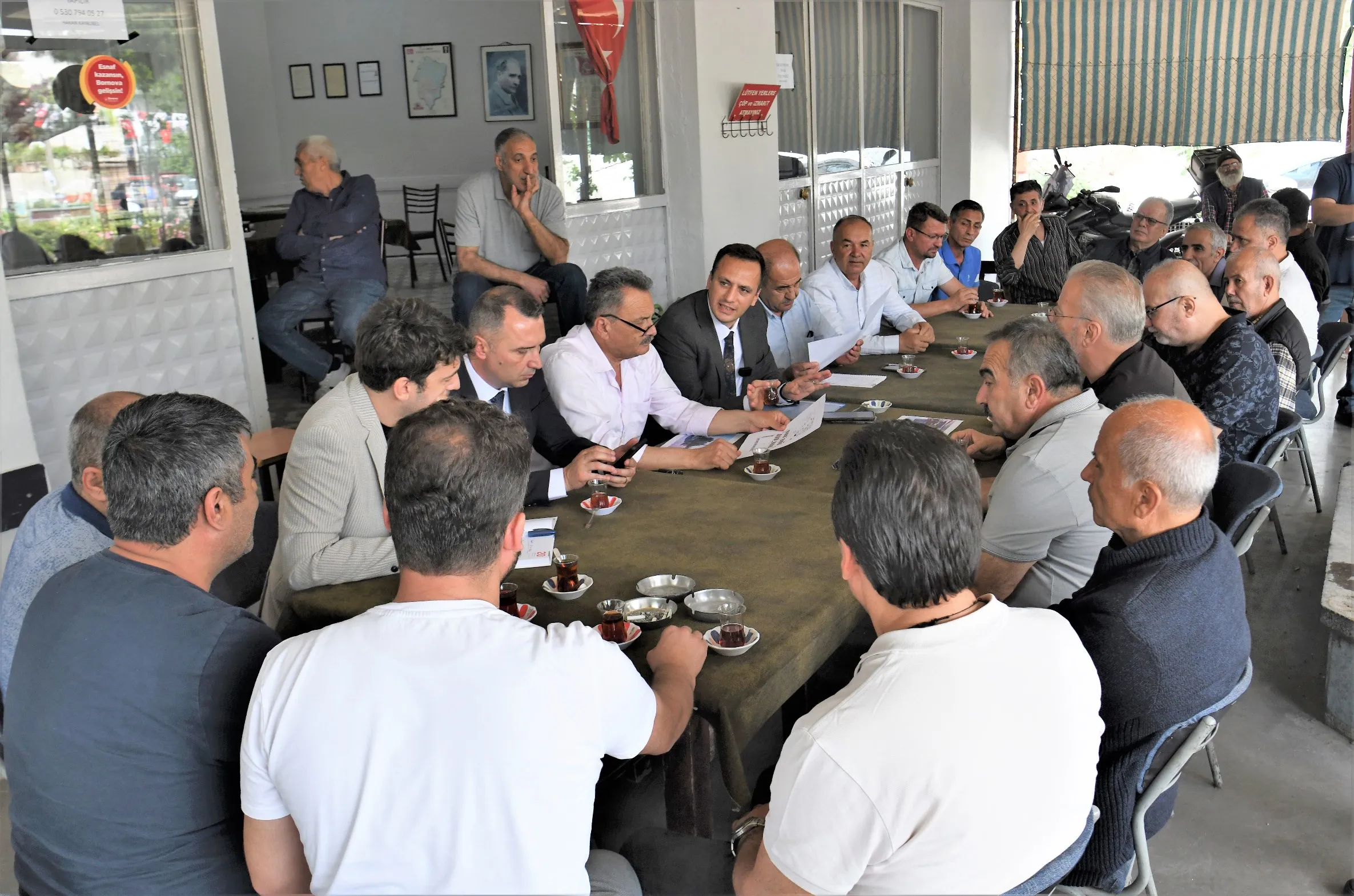 Bornova Belediyesi, katılımcı demokrasiyi geliştirmek ve vatandaşların kent yönetimine daha fazla dahil olmasını sağlamak için Bornova Kent Konseyi'ni kuruyor.