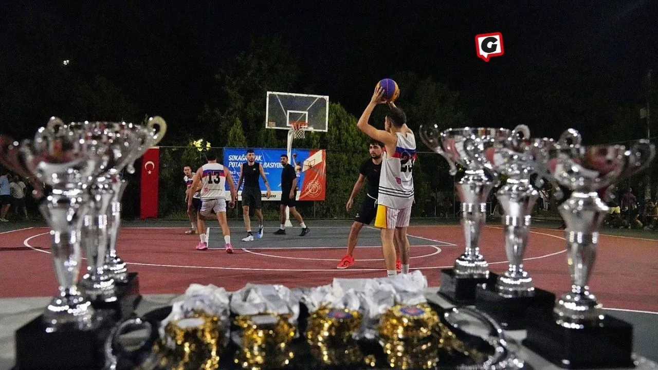 İzmir'de 3x3 Streetball Coşkusu Başladı: İlk Etap Bornova’da Tamamlandı