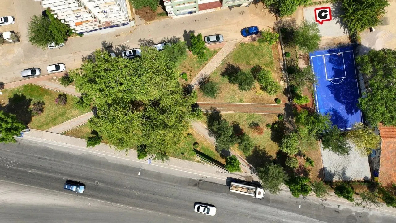 Buca’da Vatandaş Talebiyle Yenilenen Park Hizmete Açıldı