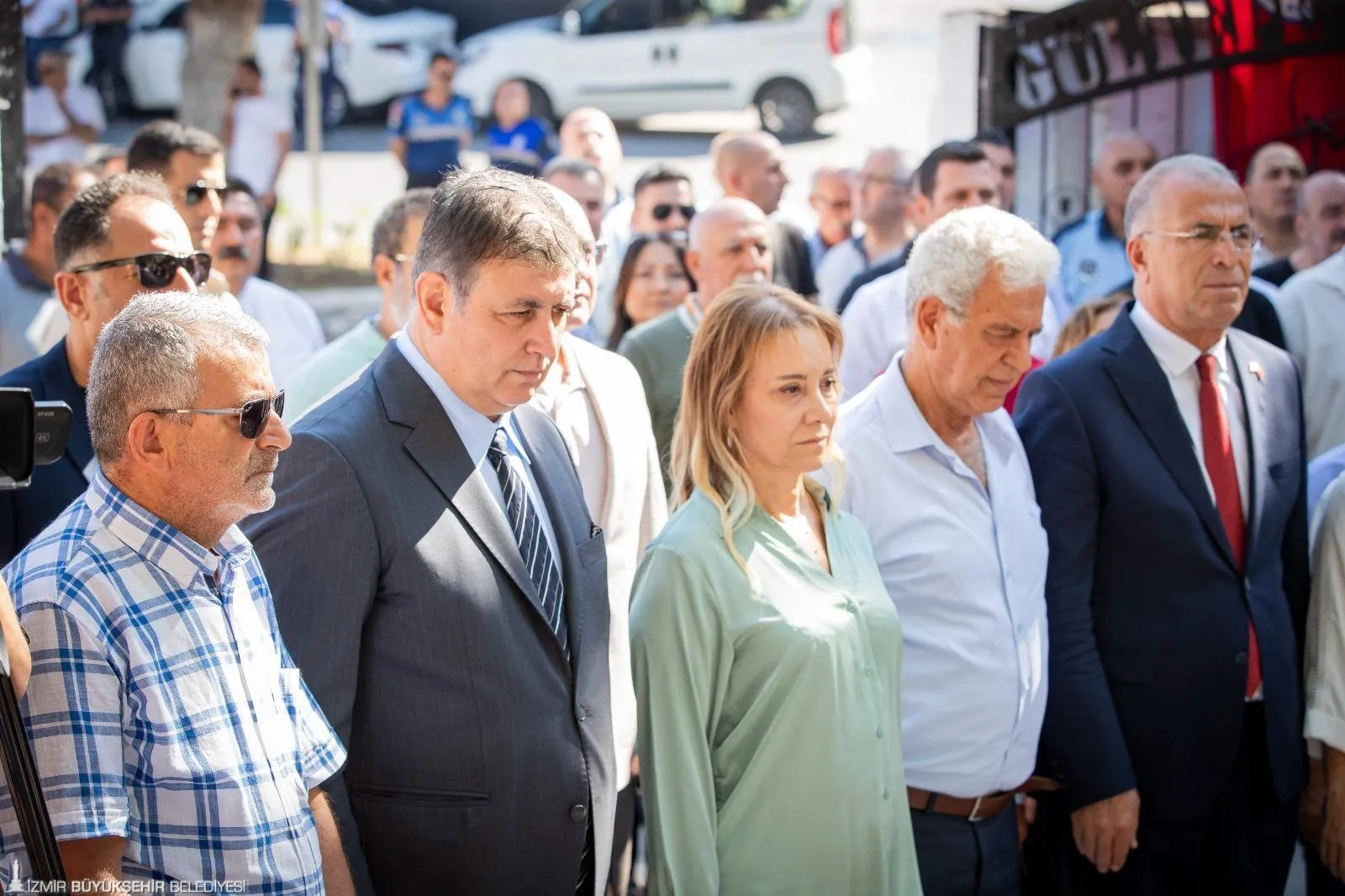 Eski Gültepe Belediye Başkanı Aydın Erten, vefatının 24. yılında sevenleri tarafından anıldı. İzmir Büyükşehir Belediye Başkanı Cemil Tugay da törene katılarak duygusal bir konuşma yaptı.