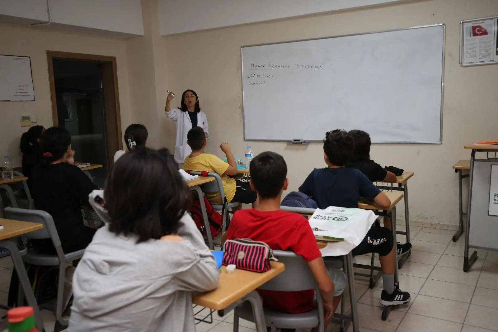 Karşıyaka Belediyesi İsmail Hakkı Tonguç Eğitim Merkezi'nden (KARGEM) müjdeli haber! Ücretsiz eğitim desteğiyle öğrenciler, Türkiye'nin en iyi üniversitelerinde yer aldı.