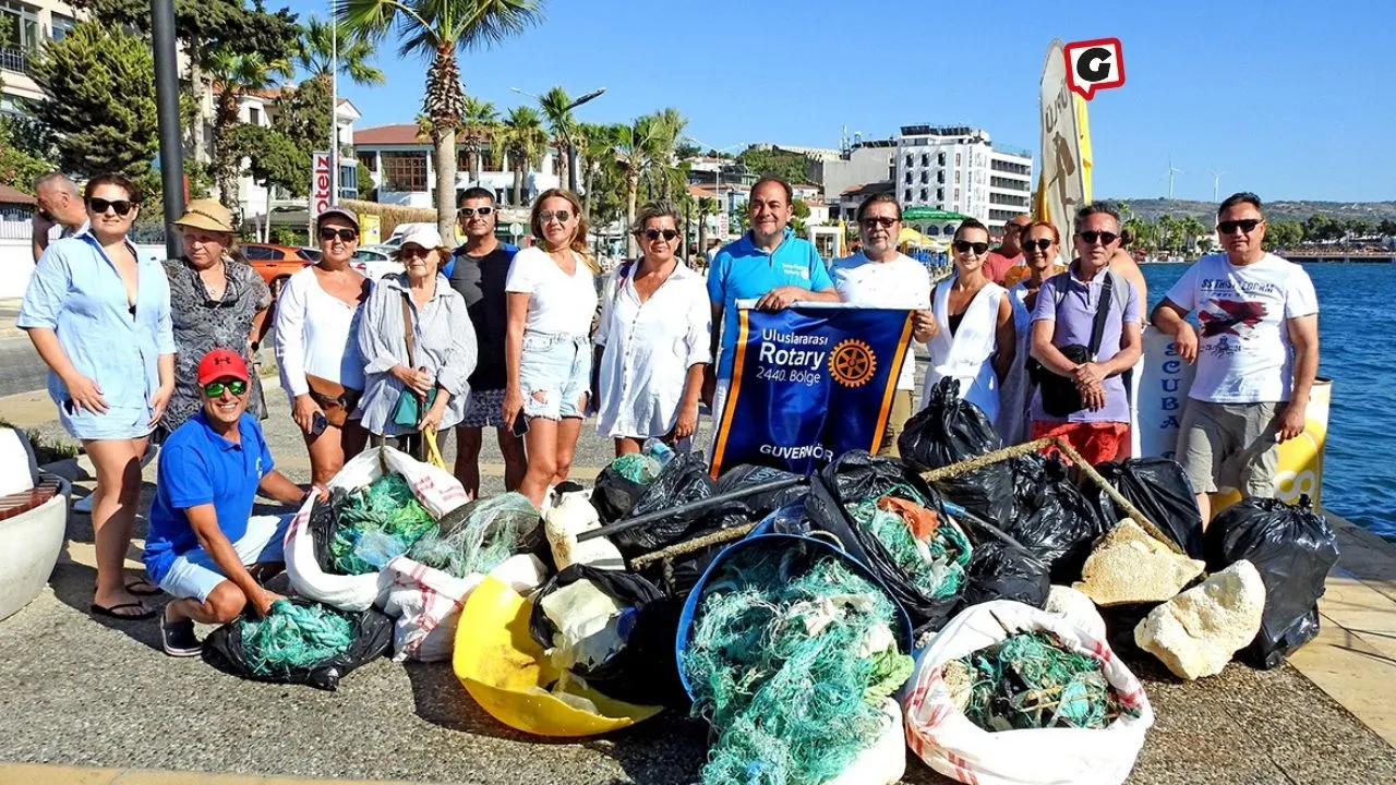 Rotaryenler, Eşek Adası'nda Denizleri Plastikten Arındırıyor