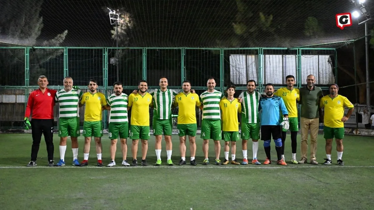 Bornova'da Hareketlilik Haftası Şenliği: Başkan Eşki Gençlerle Sahada Buluştu