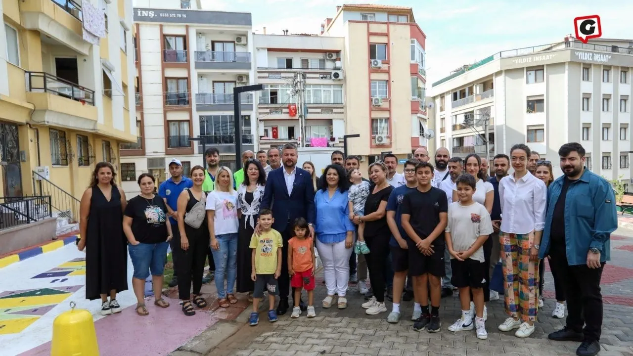 Buca Belediyesi'nden Çocuklara Özel Sürpriz: Kaçak Yapılar Yıkılarak Oyun Alanı