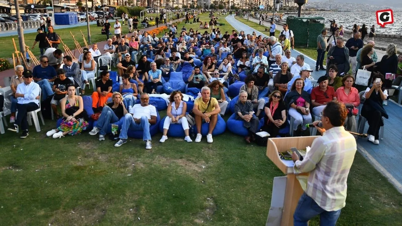 İzmir Büyükşehir Belediyesi'nin Şiir Projesi Yapay Zeka ile Buluştu