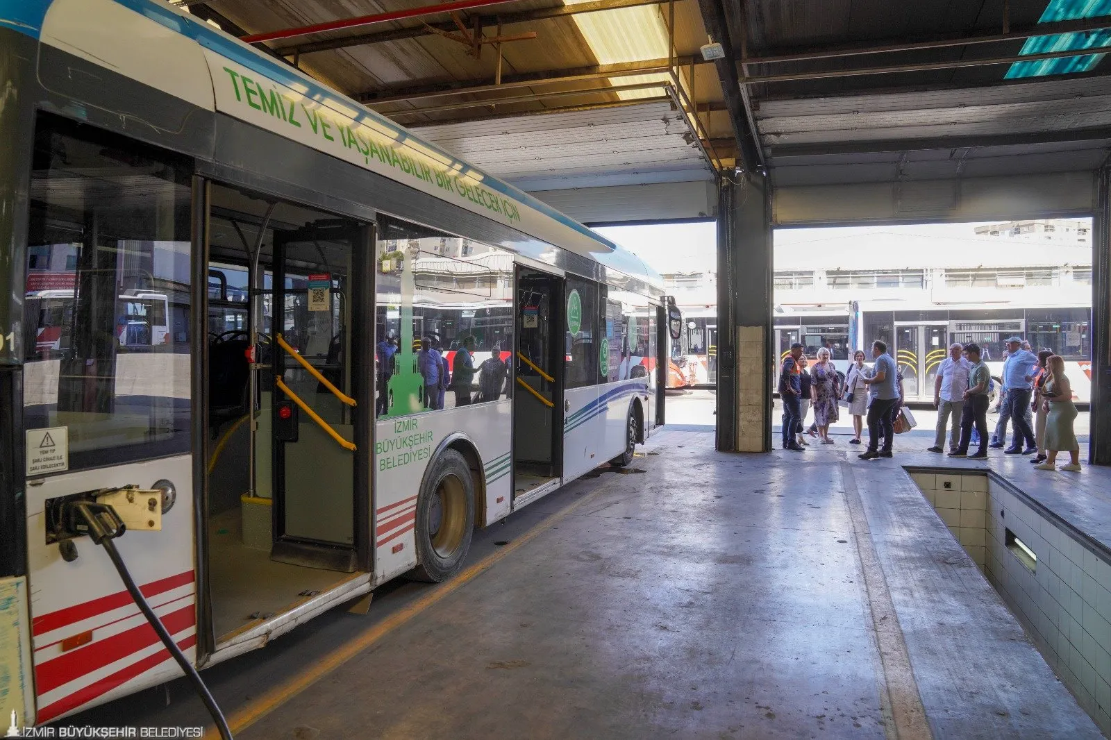 İzmir Büyükşehir Belediyesi'nin iklim değişikliğiyle mücadeledeki başarılı çalışmaları, Avrupa Birliği tarafından desteklenen bir proje kapsamında incelendi.