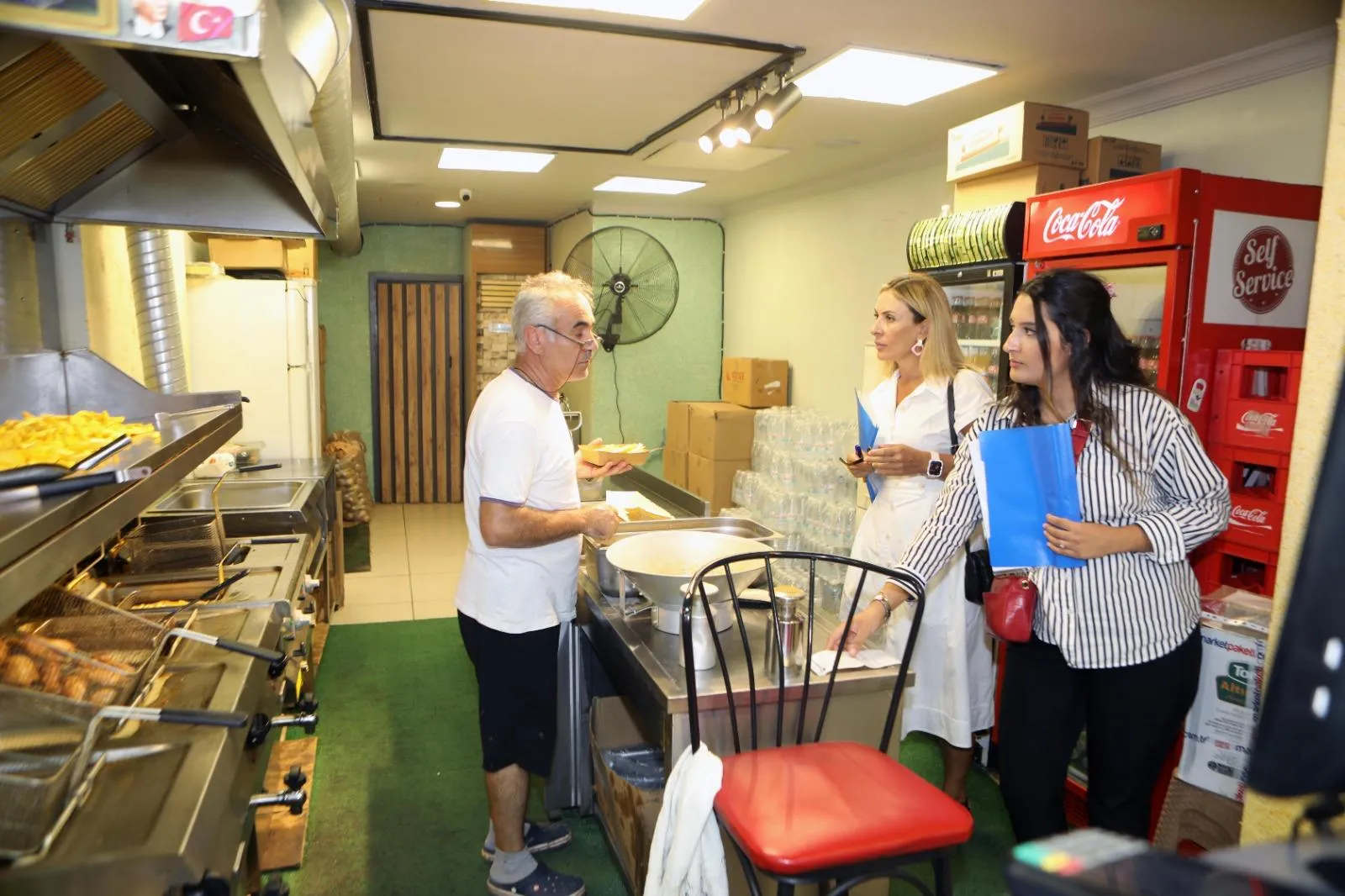 İzmir Büyükşehir Belediyesi ve Çevre Bakanlığı, körfezi eski haline getirmek için ortak çalışacak.