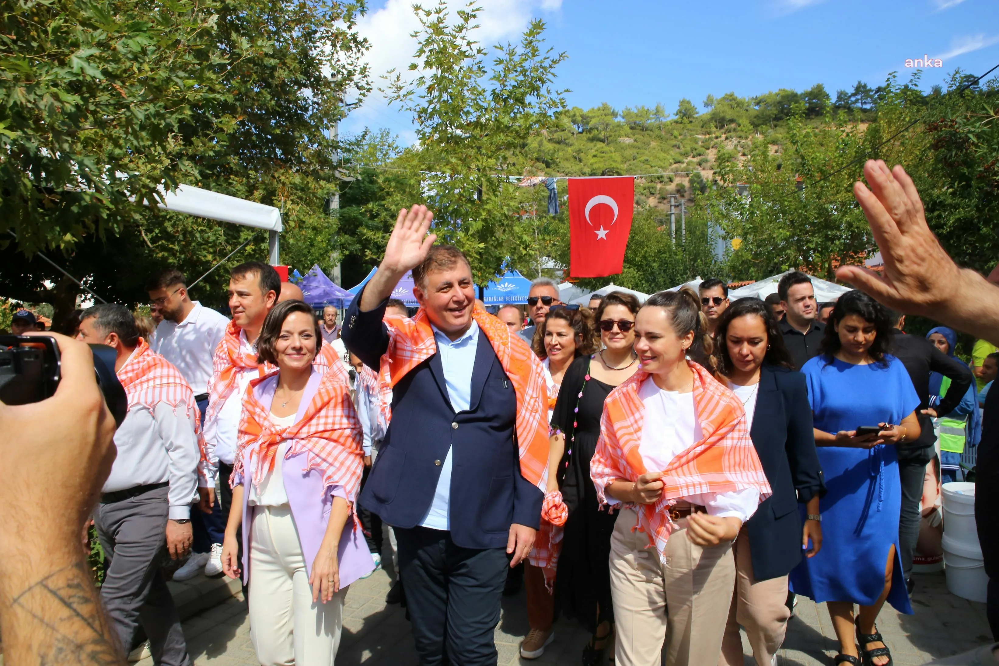 Karabağlar Belediyesi tarafından düzenlenen Kavacık Üzüm Festivali, bu yıl da büyük bir ilgiyle karşılandı.