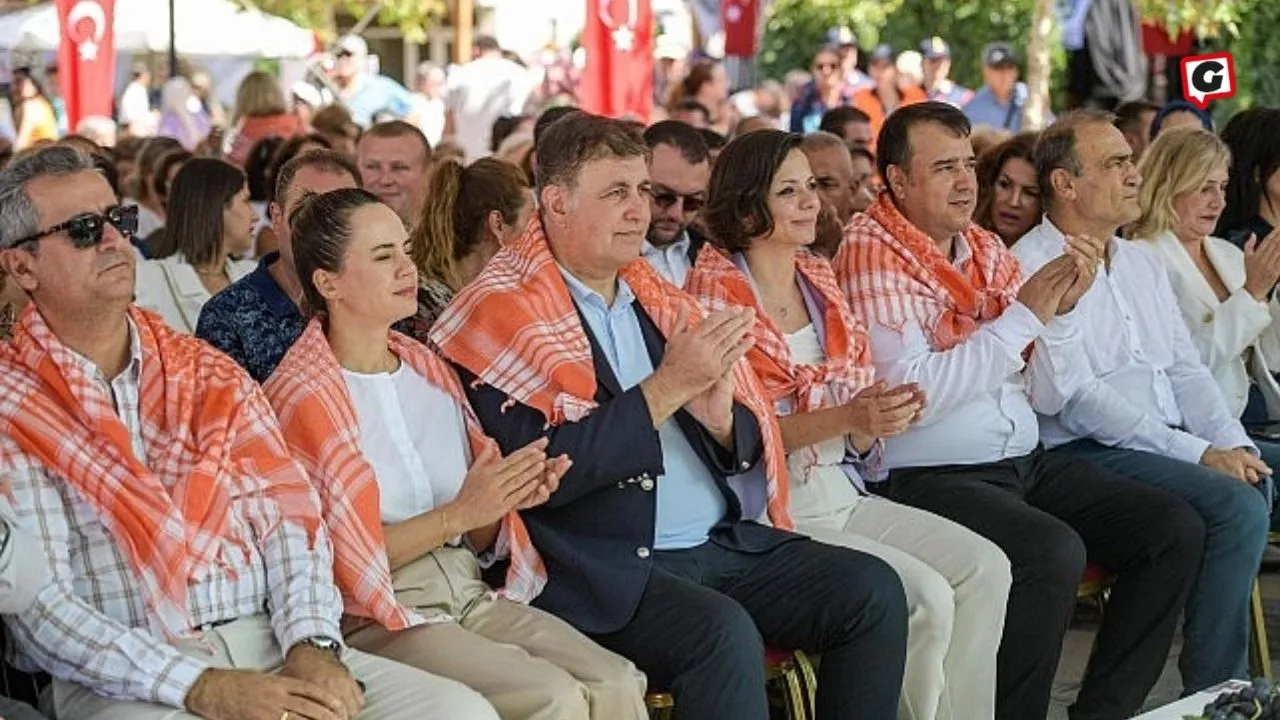 Karabağlar Belediyesi, Kavacık Üzüm Festivalinde Büyük Heyecan!